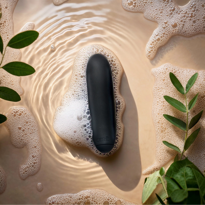 Oui  Powerfull Travel Vibrator